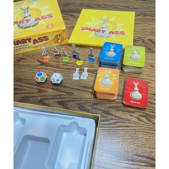 University Games Smart‎ Ass - The Ultimate Trivia Board Game * - Picture 9 of 13